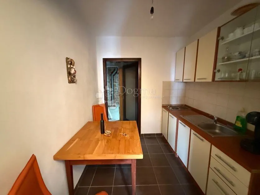 apartman s panoramskim pogledom centar - slika 10