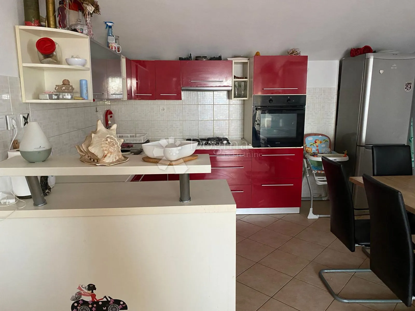 apartmanska kuća - slika 11