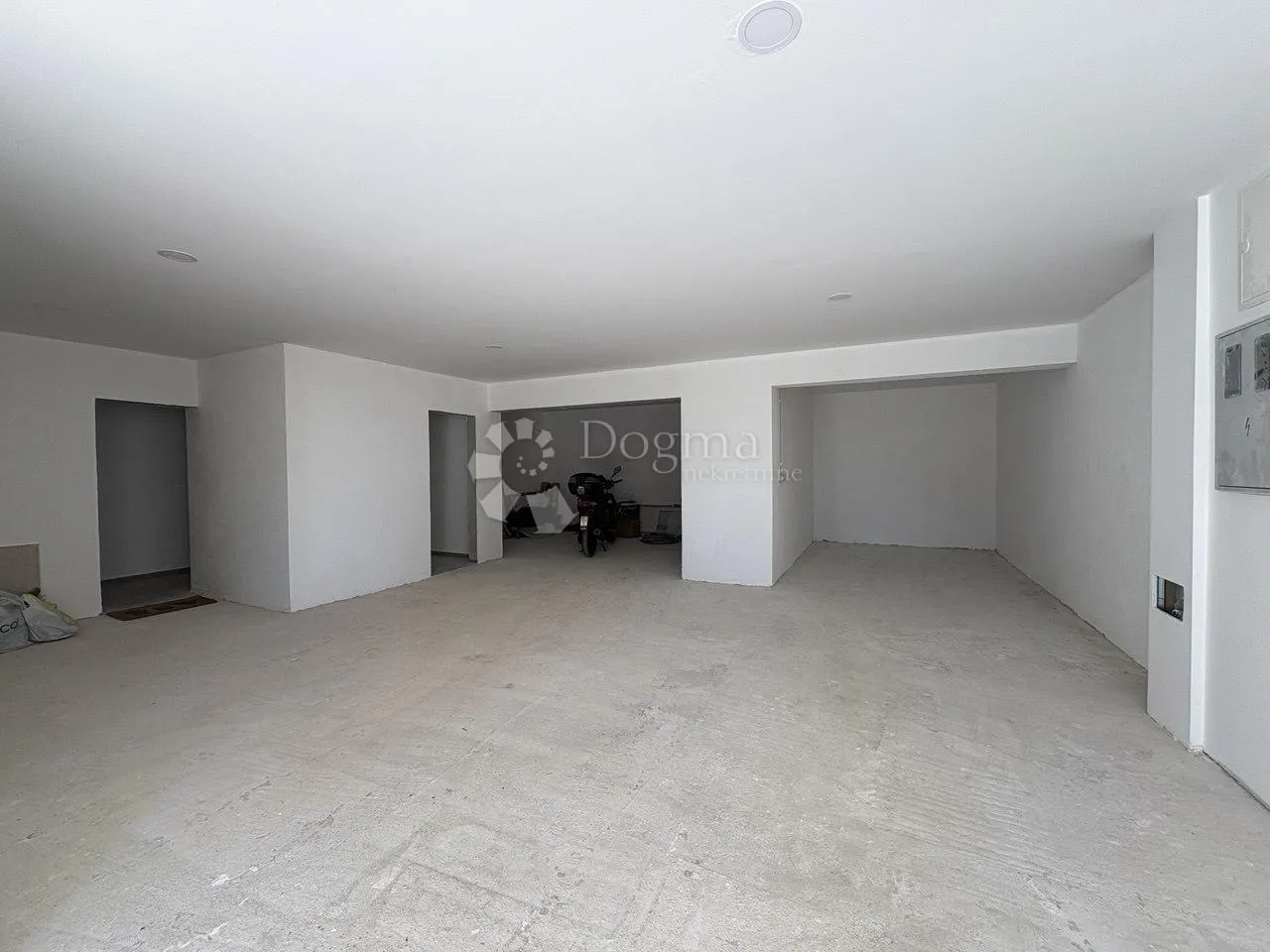 ekskluzivna nekretnina u kostreni – cijela etaža, apartman i velika garaža sa spremištima! - slika 33