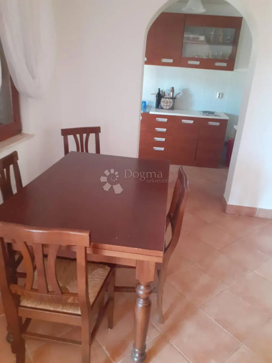 kuća i prostrano zemljište 11.090 m2 - slika 19