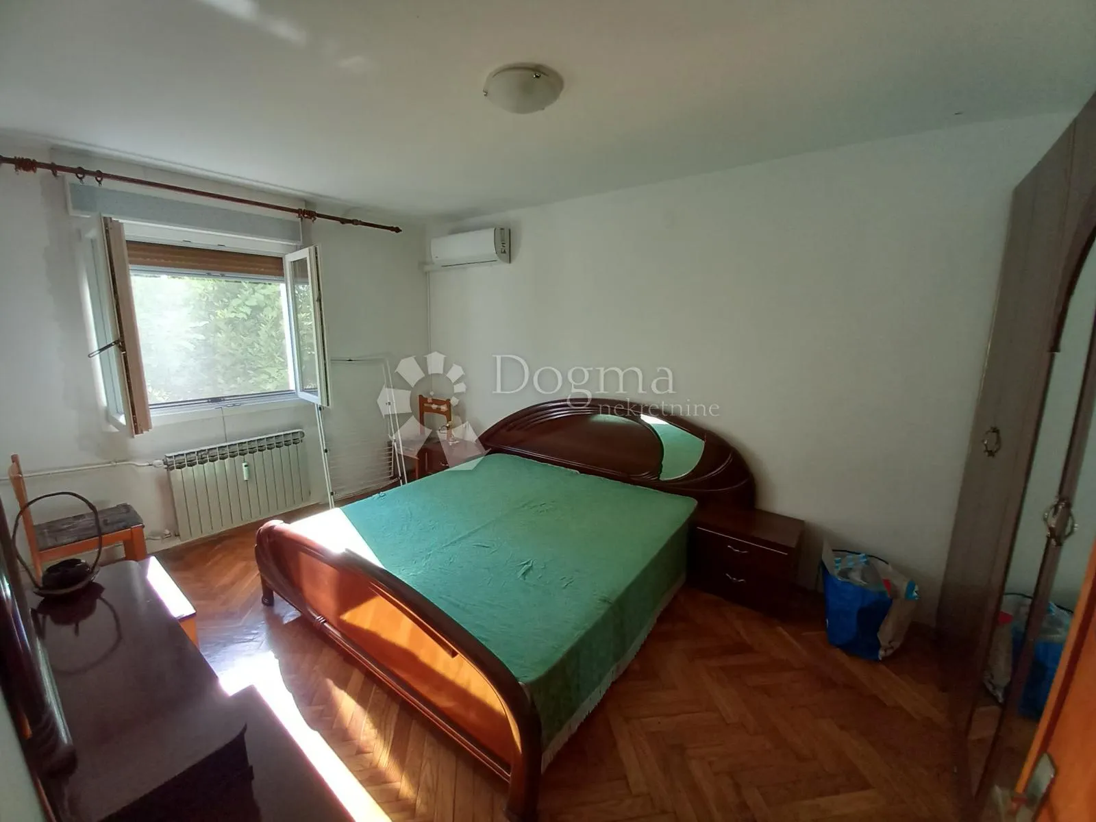 vojak, solidan stan na dobroj lokaciji - slika 12