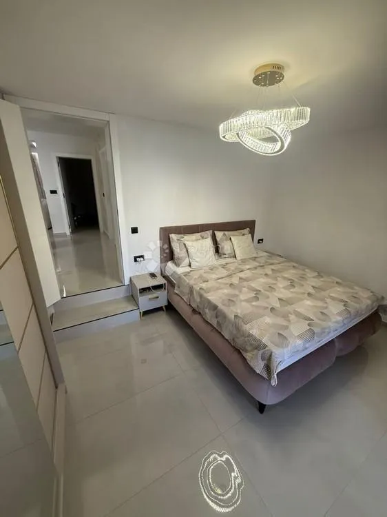 luksuzni apartman prizemlje otok vir - slika 16