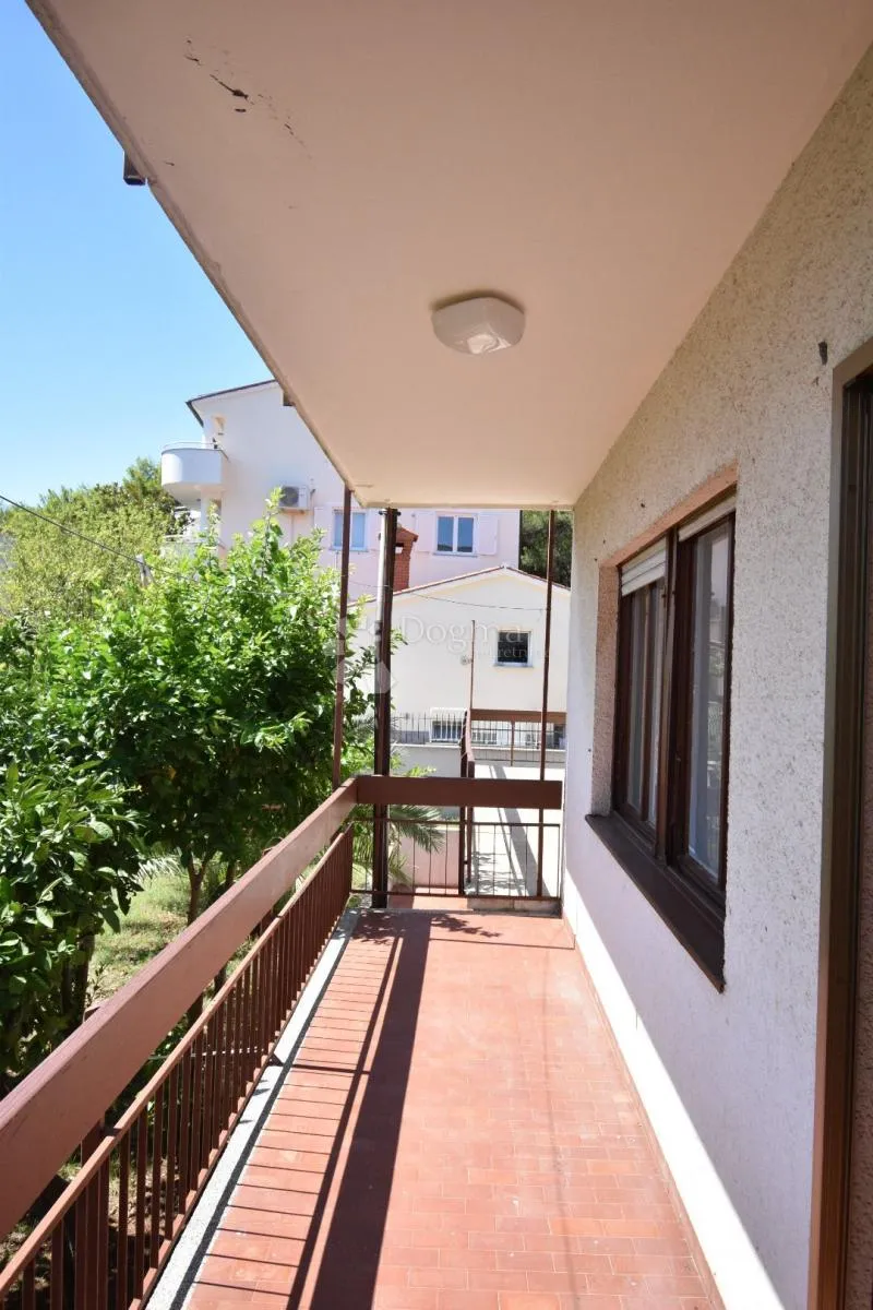 samo u dogmi! stan u urbanoj vili s garažom - 150m od mora - slika 51