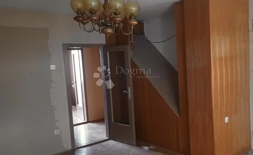 kuća osijek 160 m² – 3 etaže, garaža, investicijska prilika - slika 2