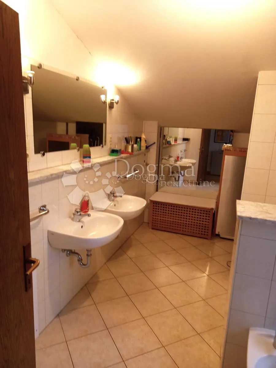 istra-umag, apartman sa terasom i pogledom na more - slika 11