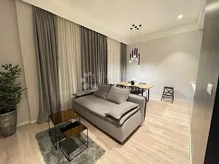 iznajmljujem tri sobe i dva apartmana u samom centru grada - slika 5