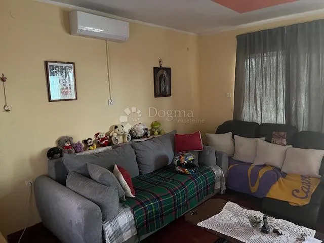 kuća ,šmrika - slika 7