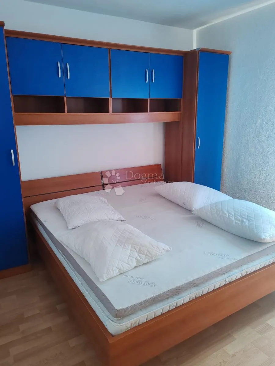 zatoglav - kuća nadomak mora sa 7 apartmana i poslovnim prostorom - slika 28
