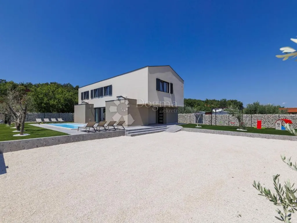 moderna vila s bazenom i solarnim sustavom u okolici loborike, blizu pule - slika 38