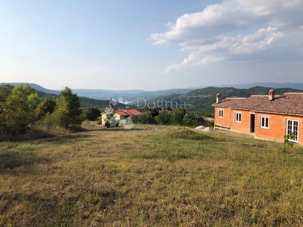 građevinski teren s pogledom na jezero butoniga - prilika - slika 3