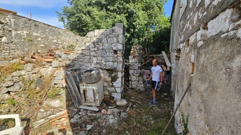 kamena kuća za adaptaciju, ugljan - slika 5
