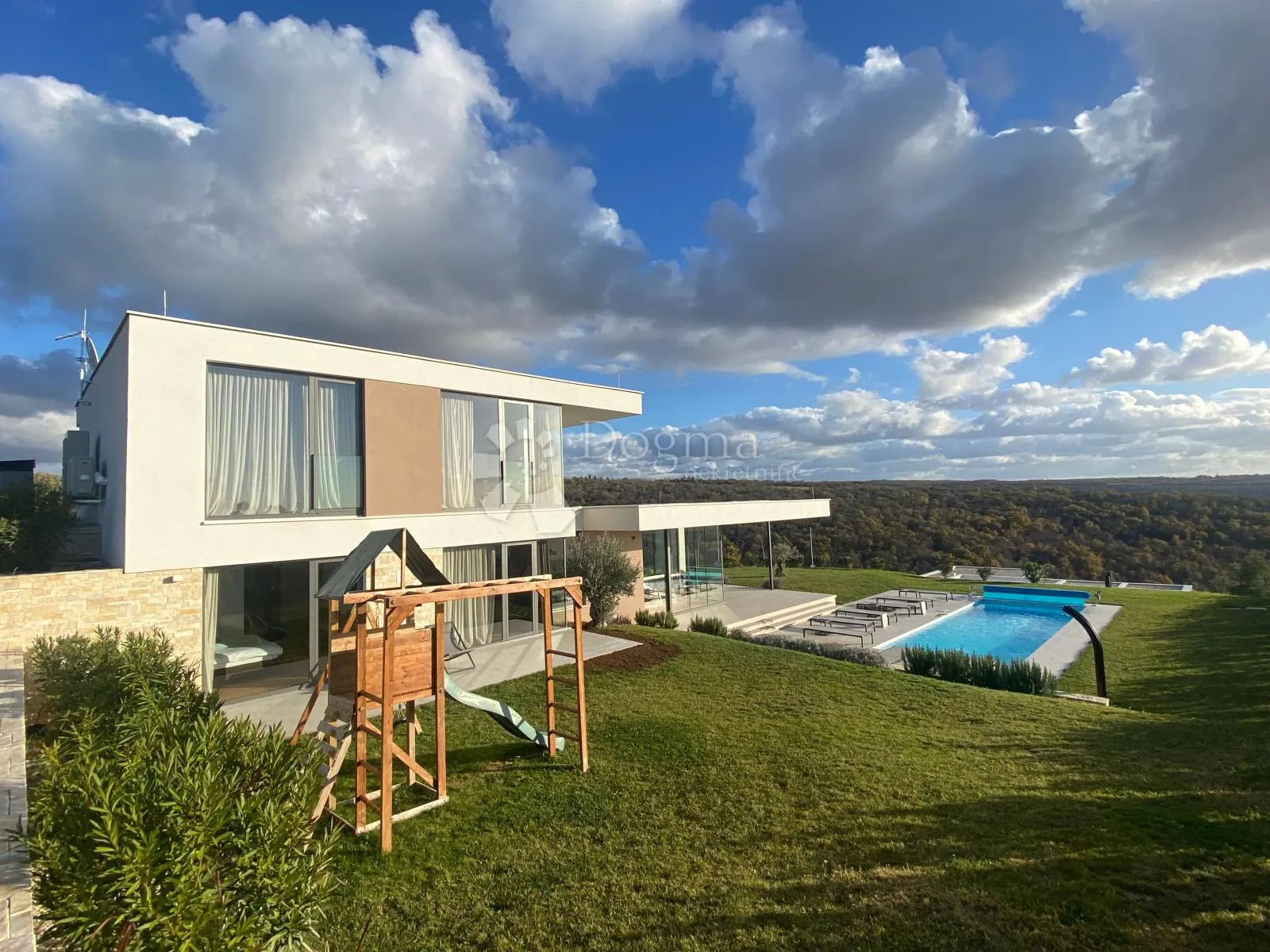 novigrad, impresivna vila s izuzetnim pogledom na more - slika 27