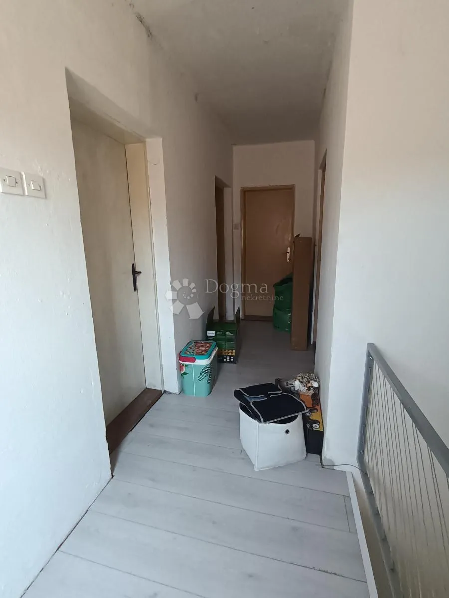 sniženo!!kuća s karakterom i mogućnostima u otoku! - slika 18