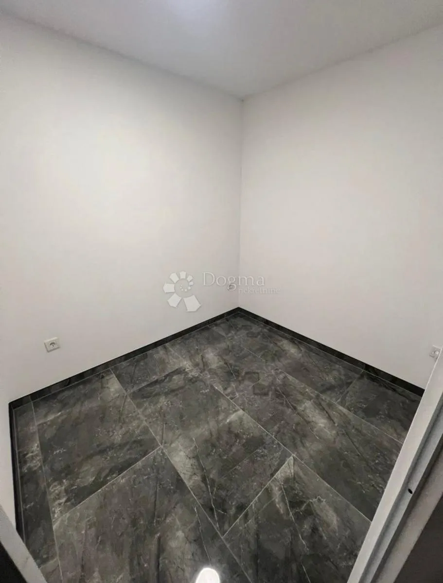 zagreb, donji grad-2 odvojena stana,53 m2 - slika 11