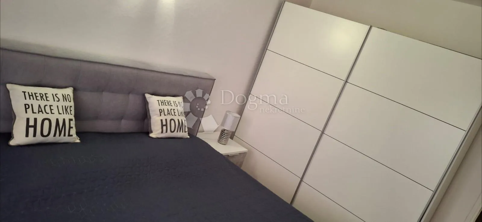 senj, apartman u strogom centru - slika 13