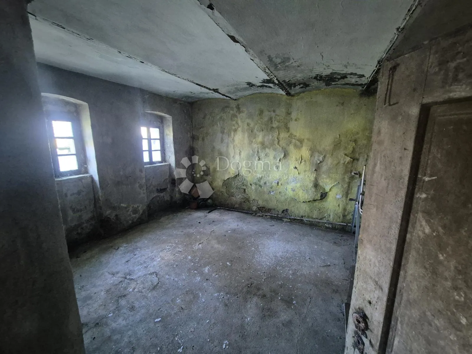 kuća u centru mihovljana sa ogromnim podrumom i 3.864m² zemljišta! - slika 27