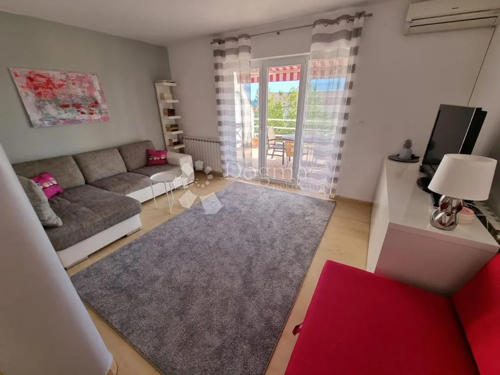 dva apartmana - prilika za investitore - slika 2