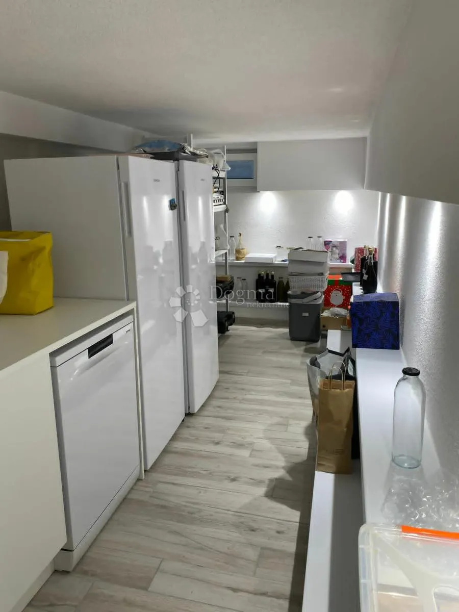 petrčane - prostrani dvoetažni stan s vrtom 119,24 m2 - slika 33
