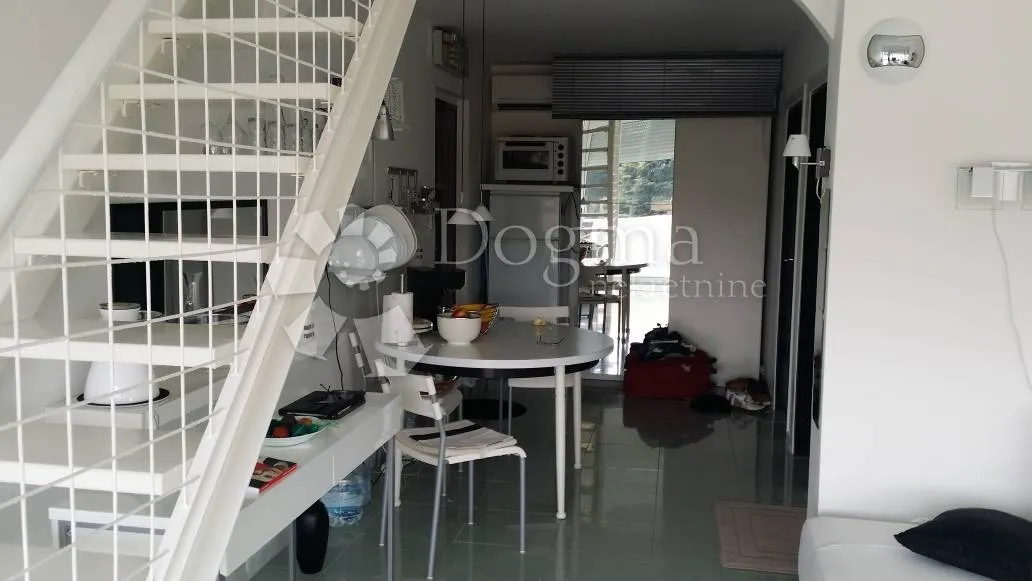 novigrad, dvoetažni apartman 100 m od mora - slika 5