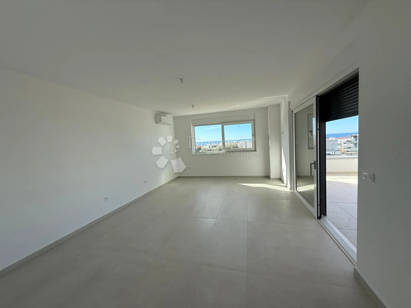 novogradnja apartman s pogledom na more plaža babe - slika 5