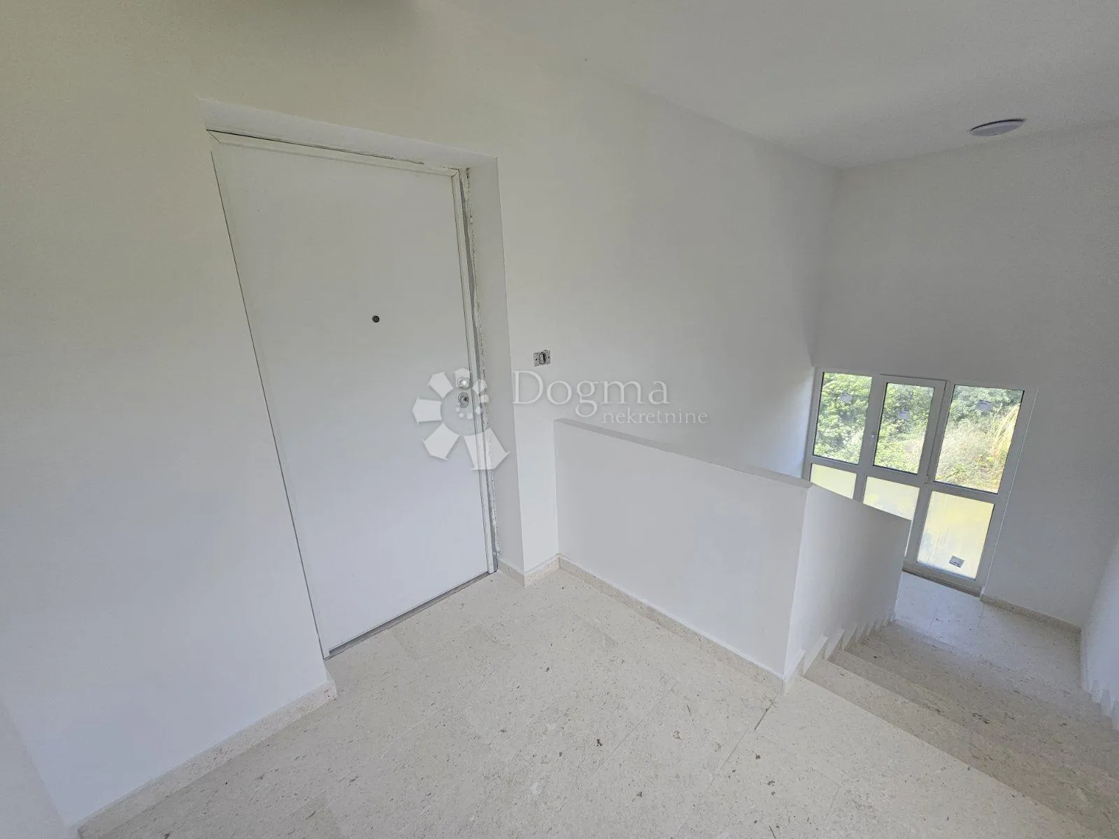 kvalitetna novogradnja pula, 95m2, 2ss+db - slika 15