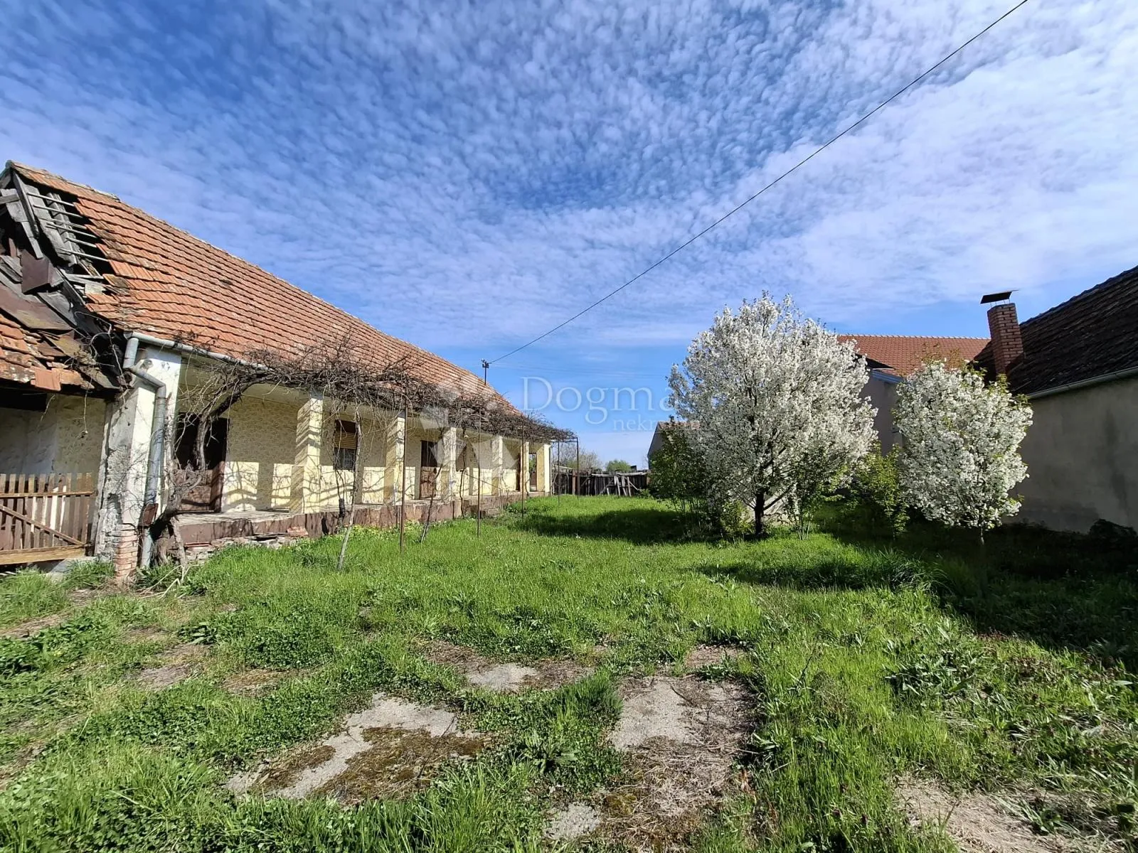 kuća za rušenje na prostranom imanju 2314 m² - slika 4