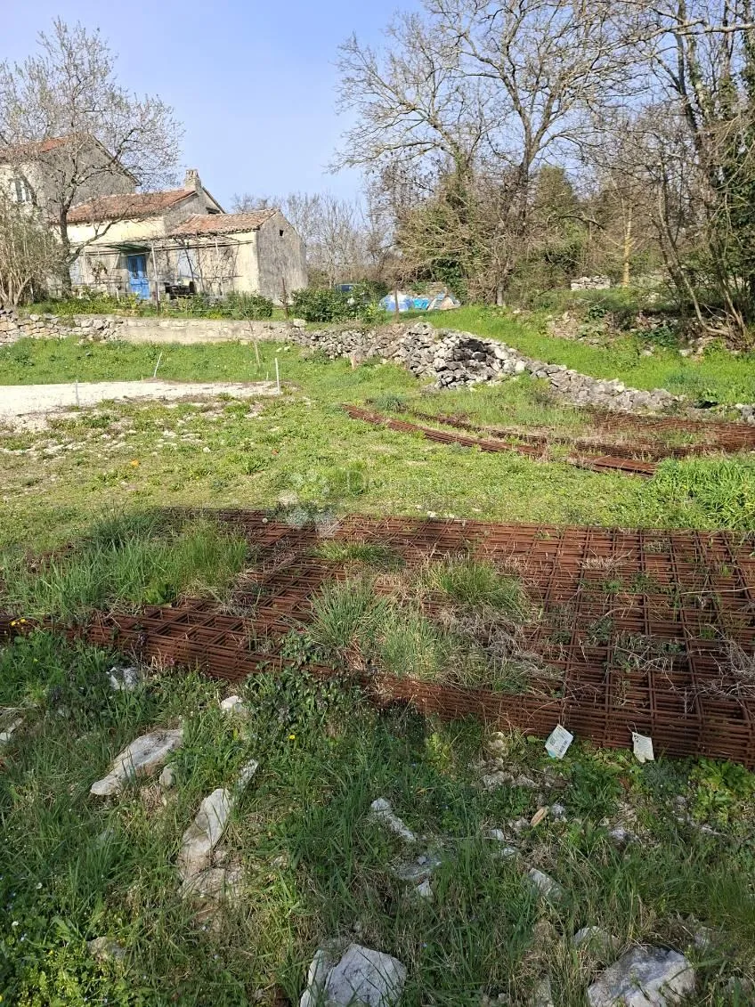 građevinsko zemljiste s projektom za prizemnicu u labinu - slika 4