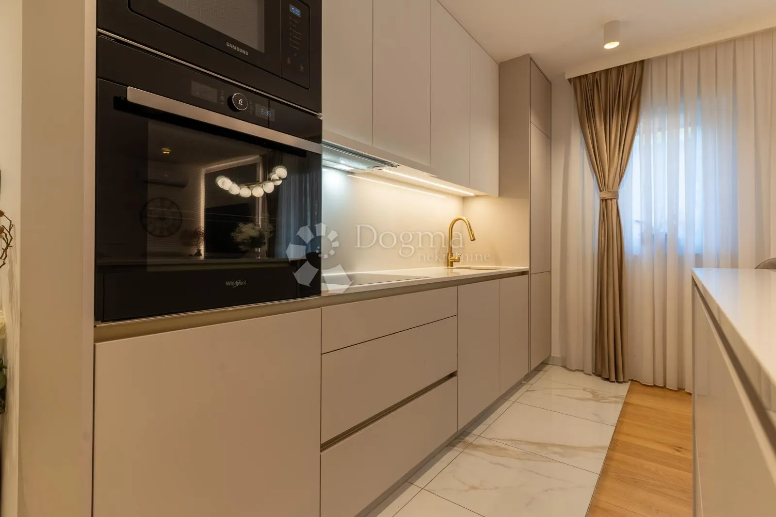 velika gorica, luksuzan 4-sobni stan + 2 parkinga, 109 m2 nkp - slika 12