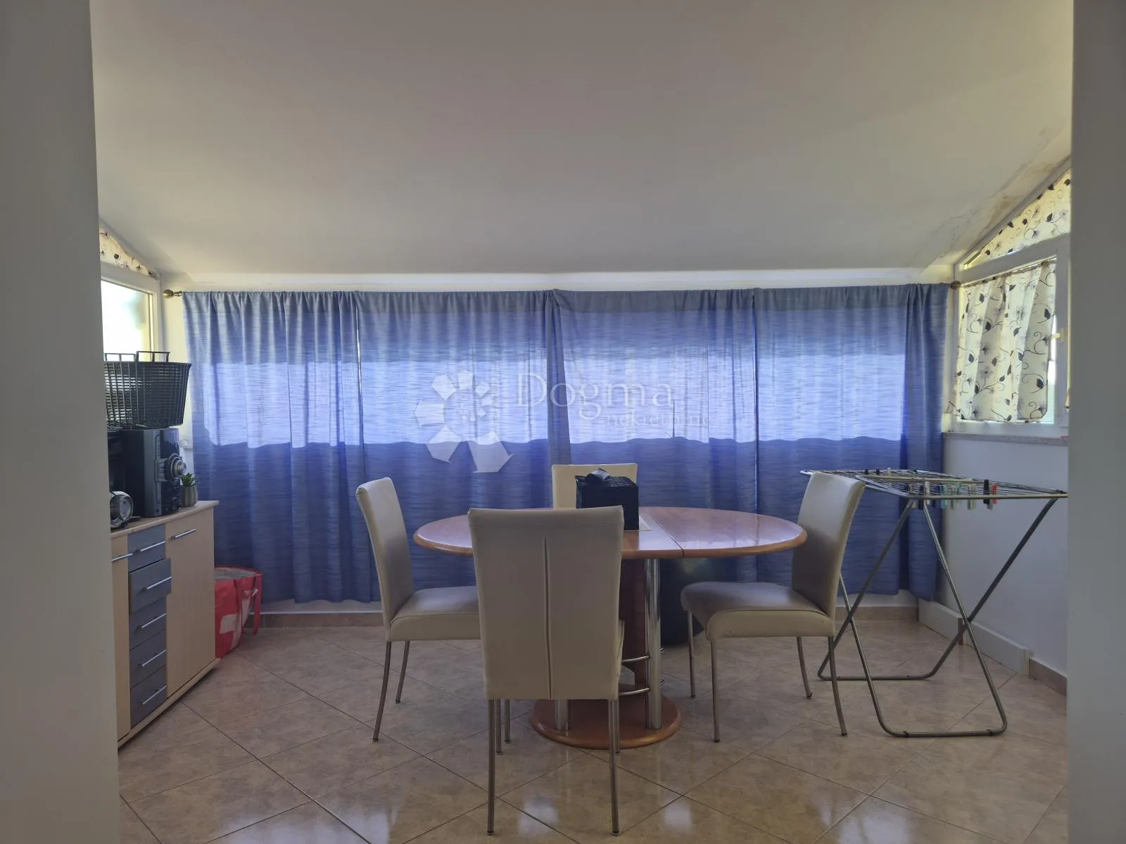 stambeno-poslovni objekt u okolici poreča 208m2 - slika 16