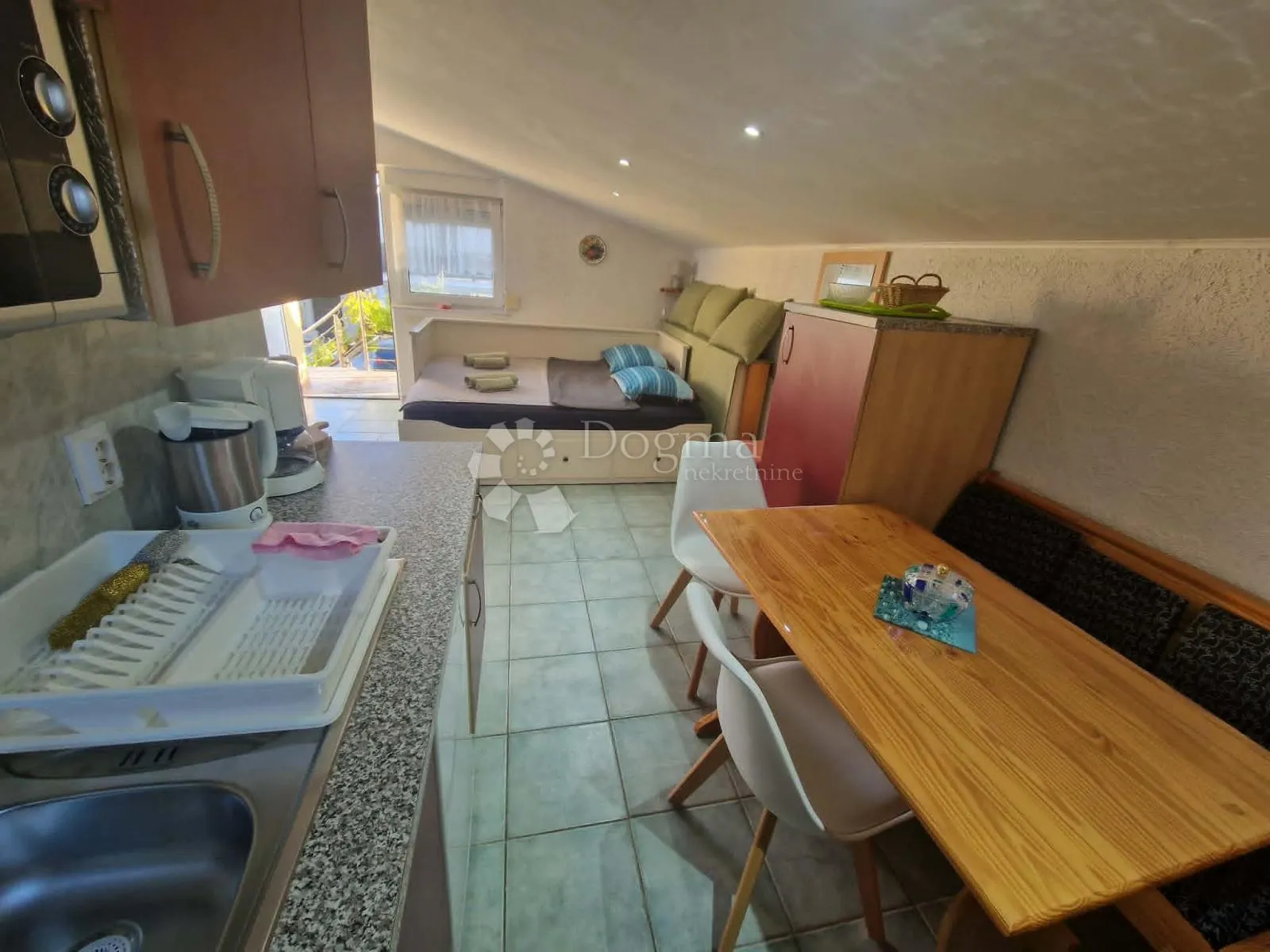 vrsi - zukve - apartmanska kuća u blizini mora - slika 9
