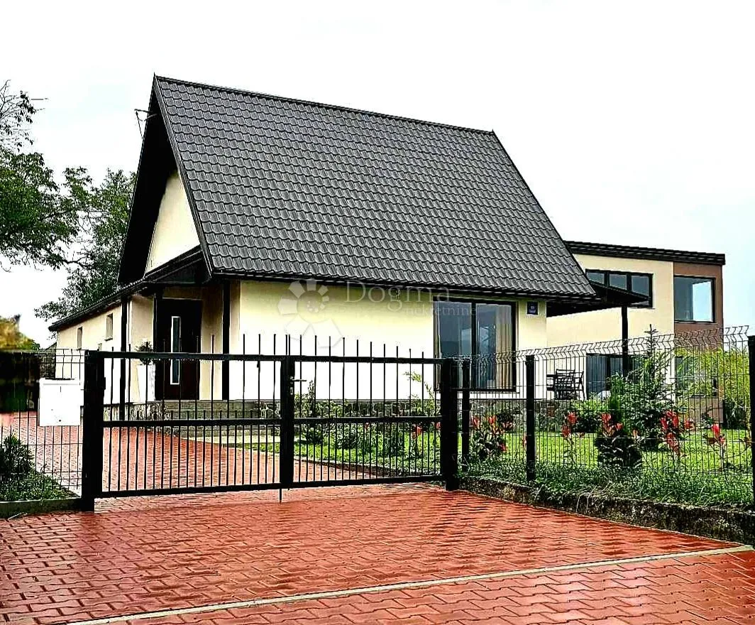 prekrasna kuća na jezeru sabljaci - slika 2