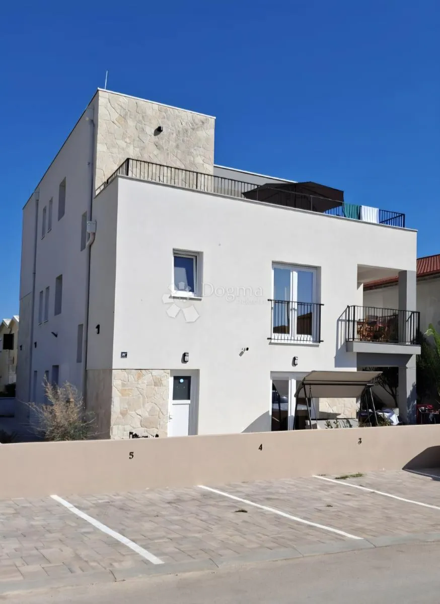 trosobni apartman na viru s1 - slika 13