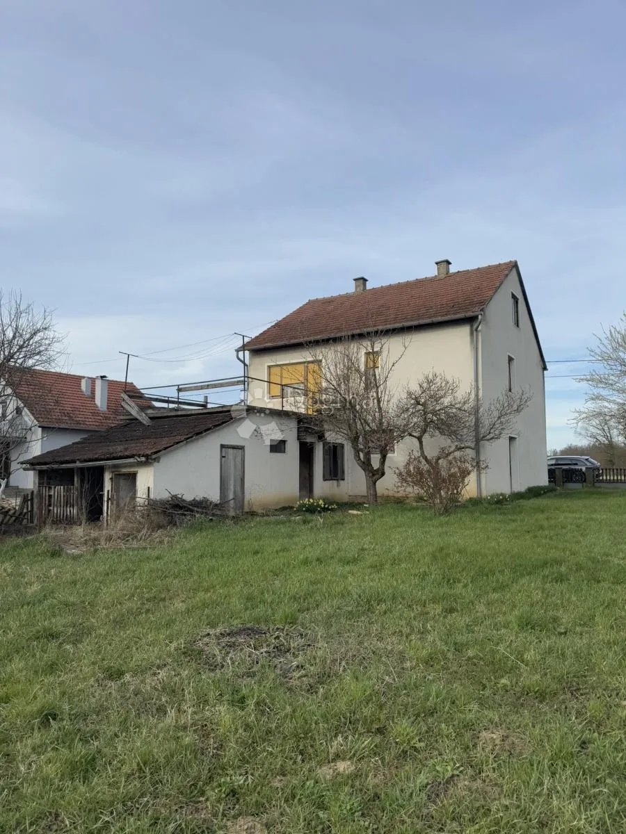 kuća za adaptaciju - 5 minuta od centra grada - slika 2