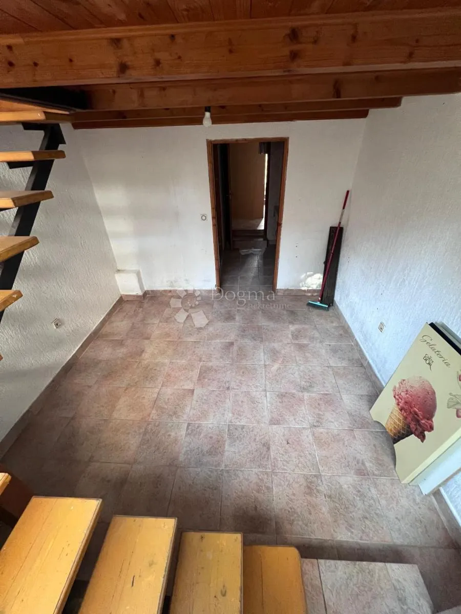 poslovni prostor-dvoetažni okolica poreča s mogućnošću prenamjene u predivan stambeni prostor! - slika 4