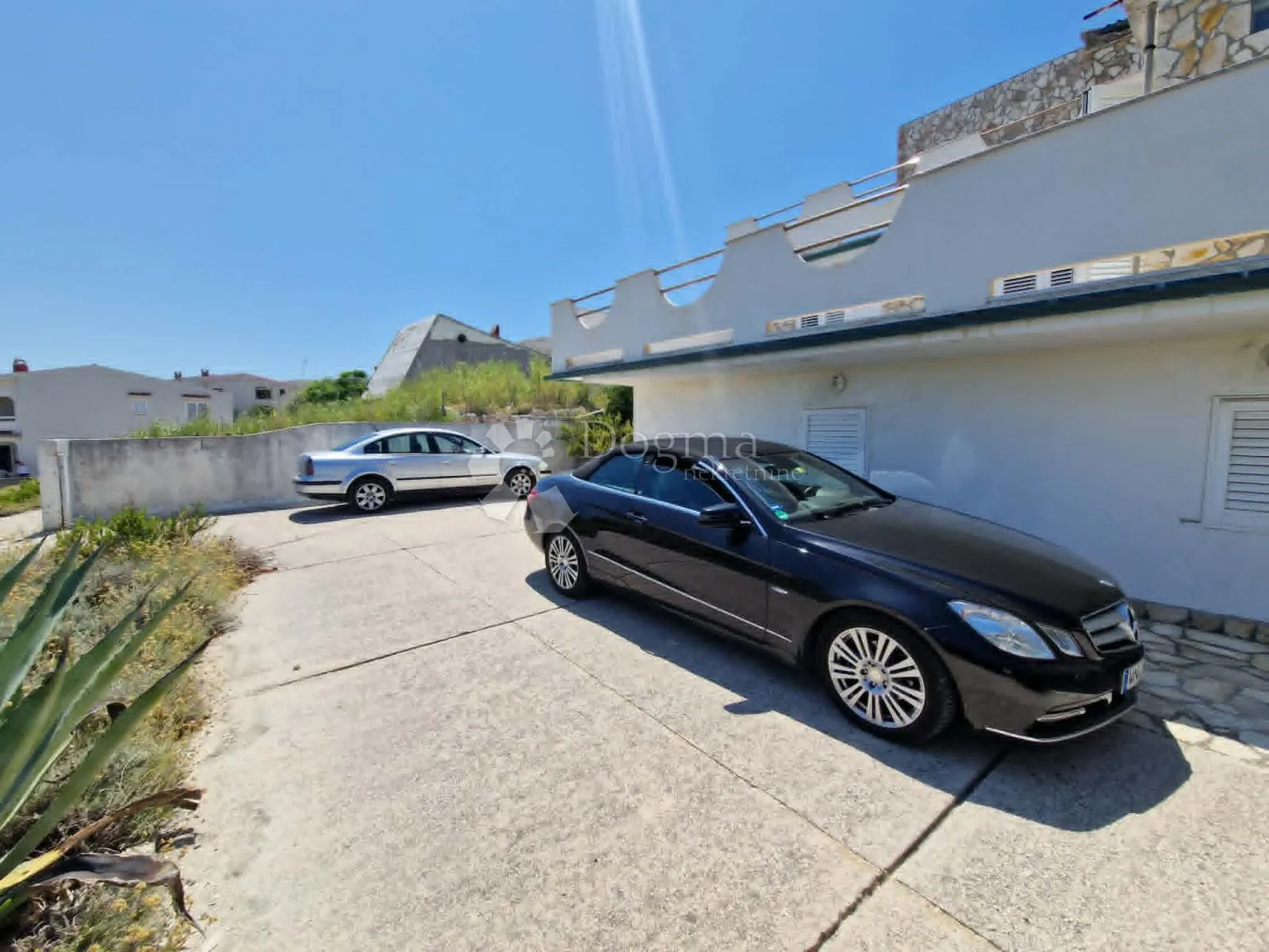 pag - kuća s 2 apartmana 282,80 m2 - 250 m od mora - slika 8