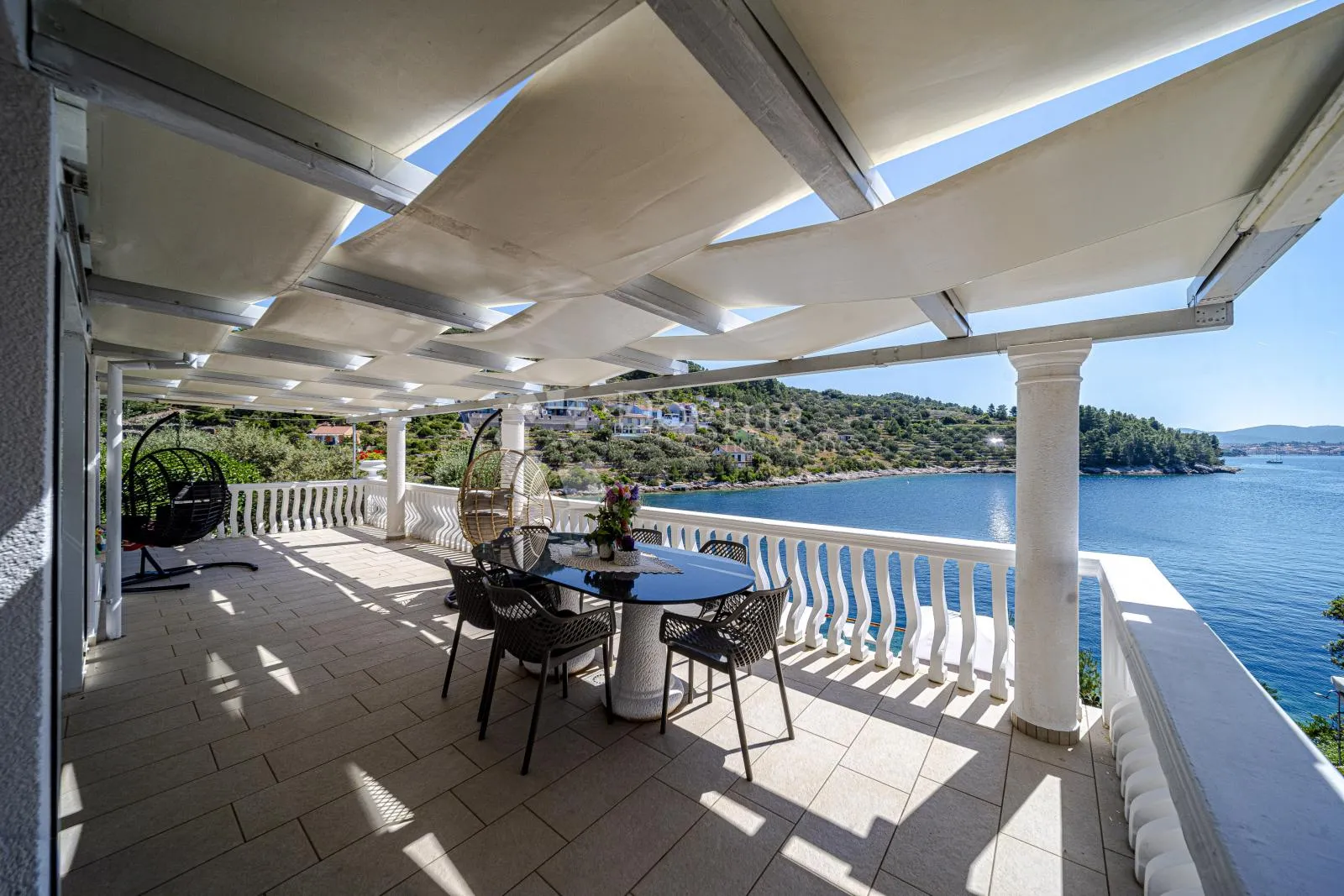 prvi red do mora: samoodrživa apartmanska vila s uhodanim poslovanjem – vela luka, korčula - slika 51