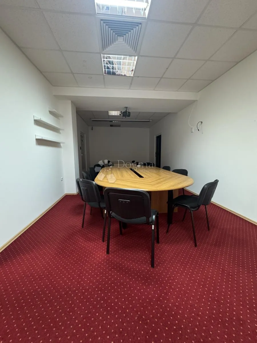 poslovni prostor za najam – rijeka, škurinje – 324 m² - slika 1