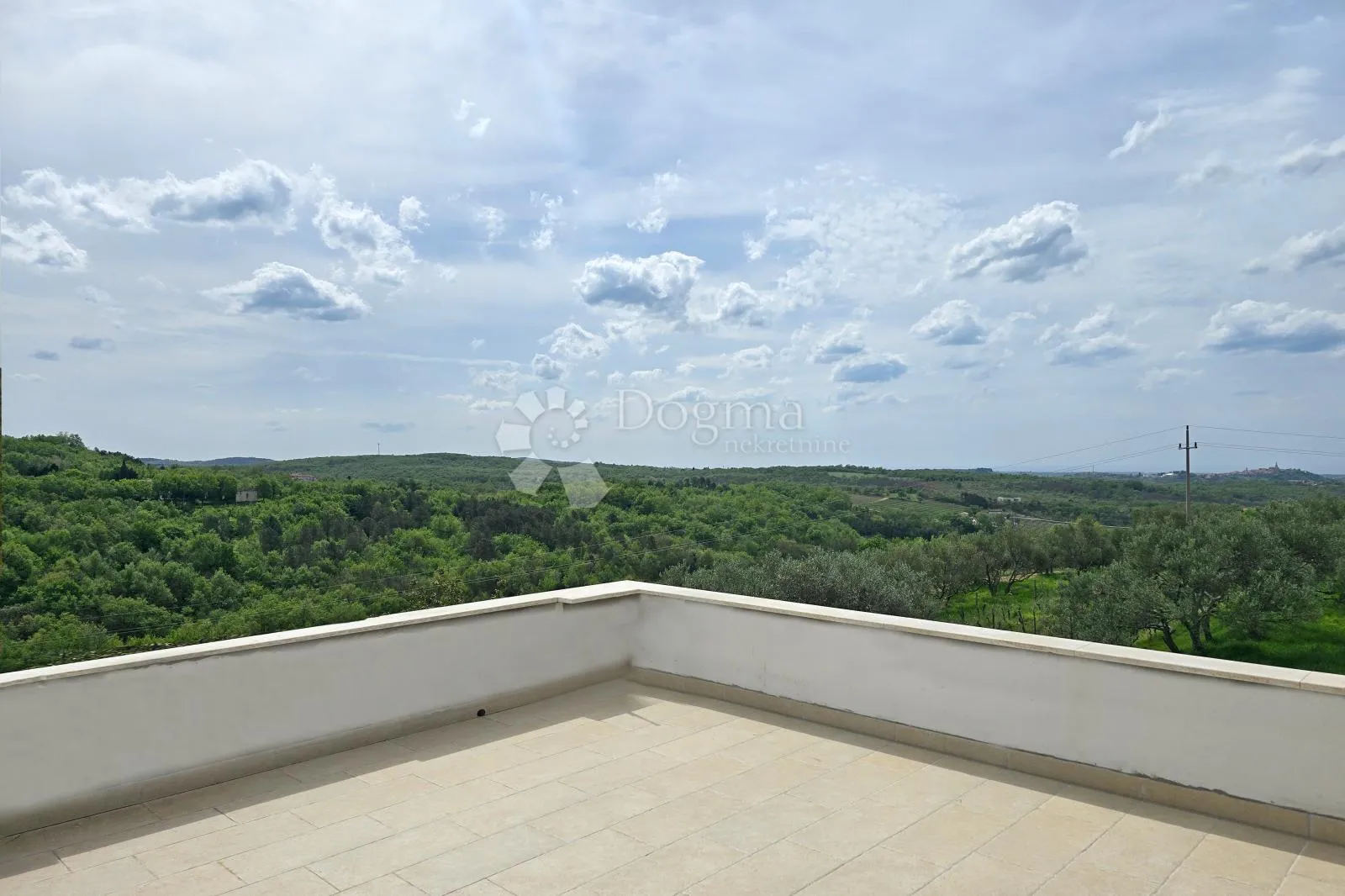 istarska vila s panoramskim otvorenim pogledom prema moru - slika 15