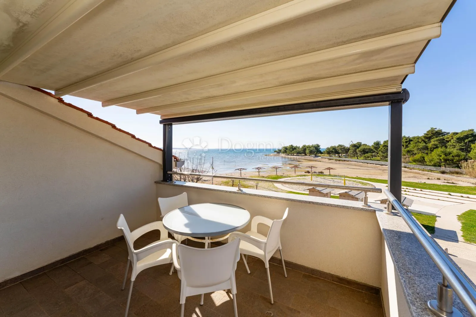 zaton-nin,luksuzna apartmanska kuća uz plažu,3 apartmana,pogled na more - slika 92