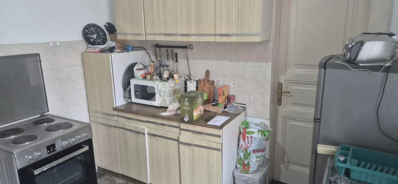stan u strogom centru sa parkirnim mjestom i pogledom na more - slika 10