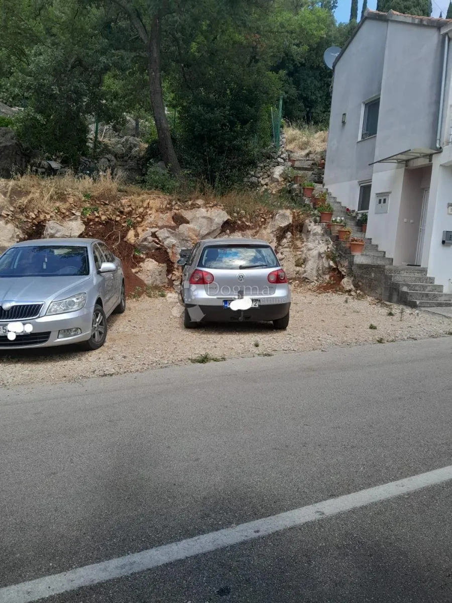 kuća u popovićima - blizina plaže pasjača - slika 13