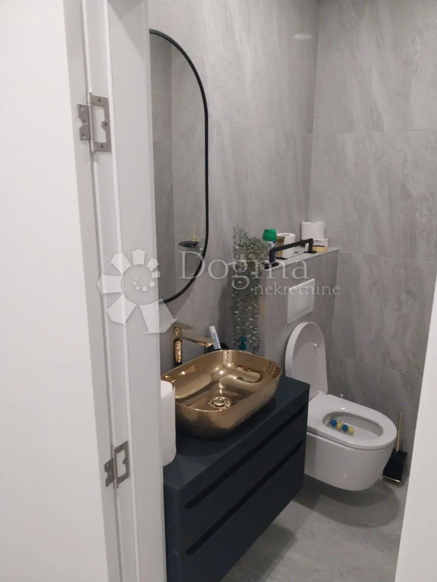 opatija -153m2,4skl u villi kompletno adaptiran - slika 8