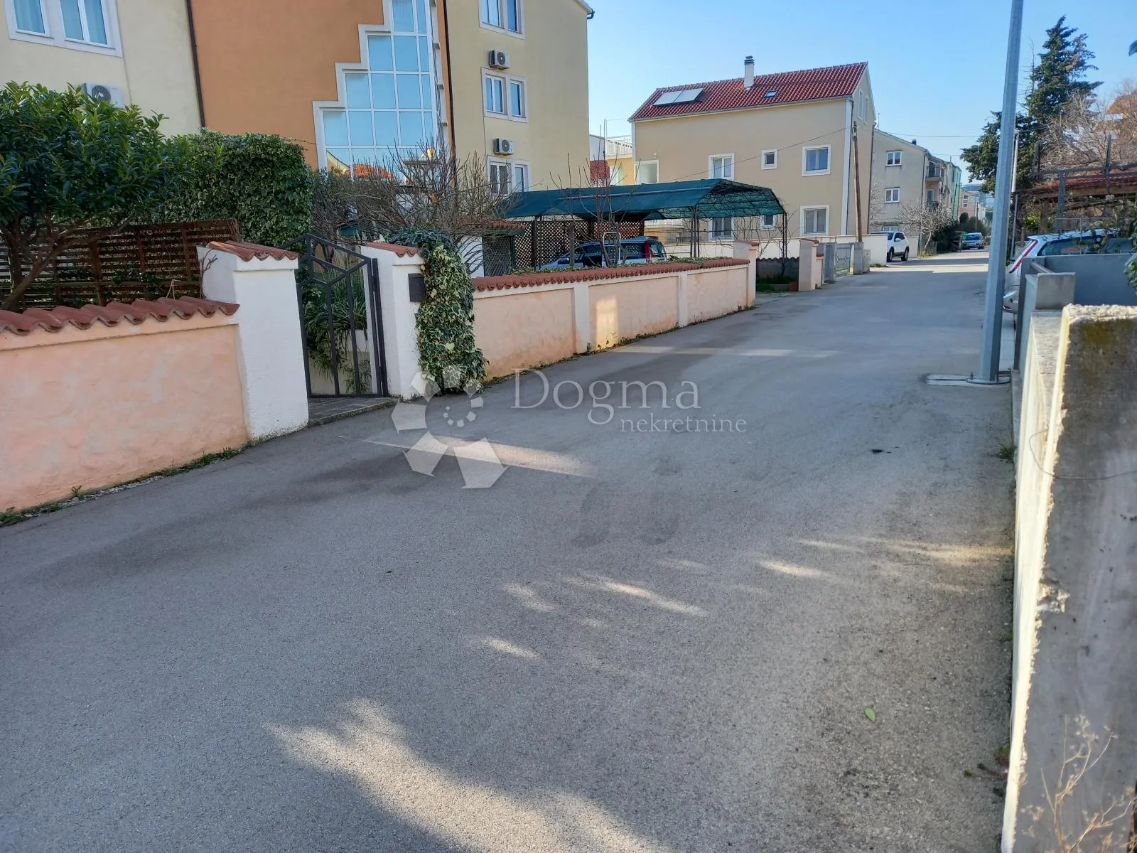 vodice - kuća 800 m2 odlična prilika - slika 3