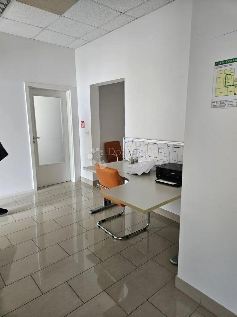 novo u ponudi - zamet - cca 185 m2 - slika 7