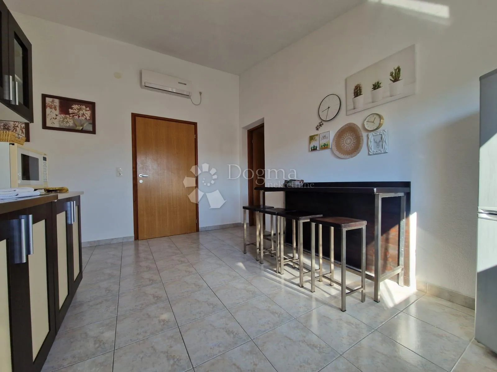 dva apartmana s pogledom na more 100m od plaže tax free - slika 14