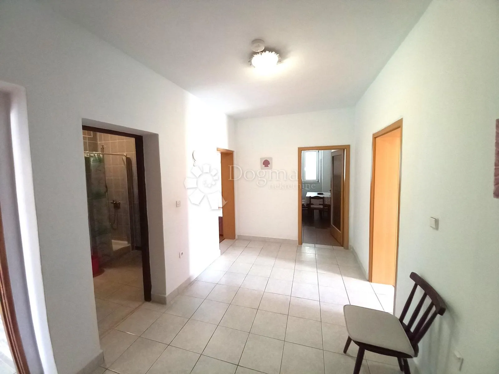 apartmanska kuća 120 metara od plaže - slika 27