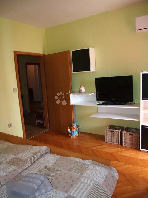 centar zadra blizu galerije - slika 22