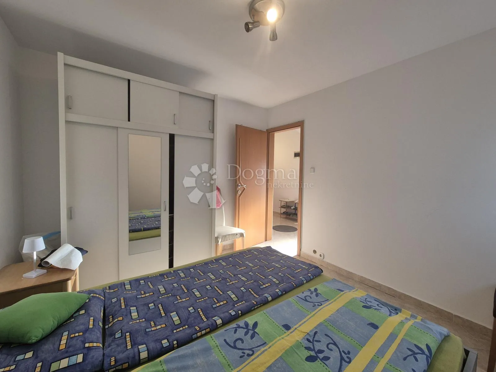 stambeno-poslovni objekt u okolici poreča 208m2 - slika 12