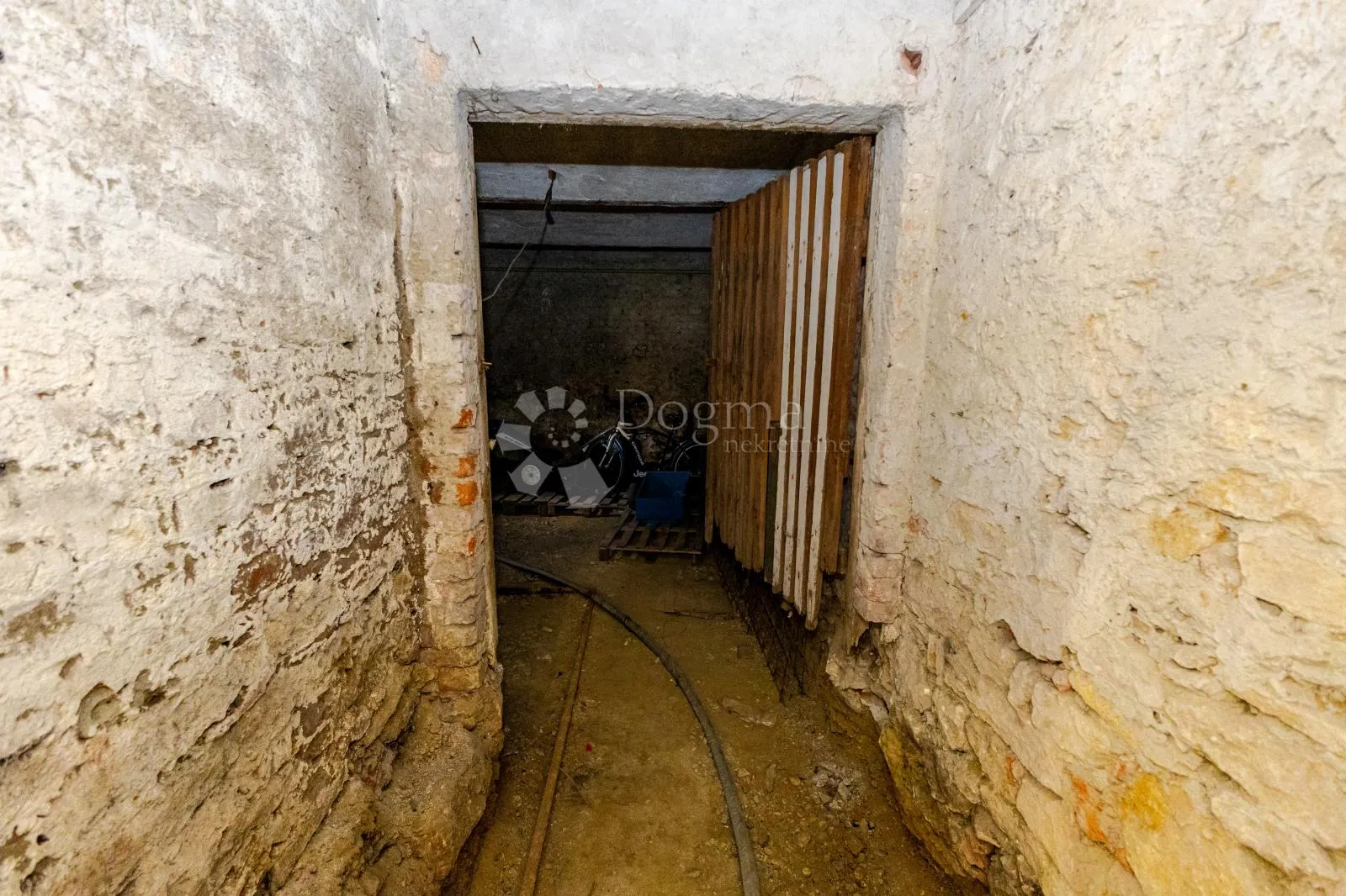 potkrovlje 133 m² u centru varaždina – investicijska prilika - slika 11