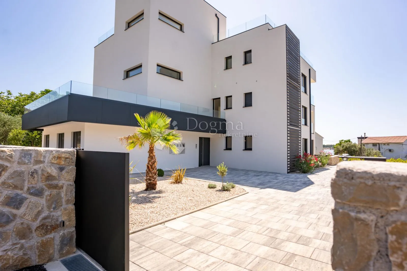 luksuzni stan s prostranom terasom i privatnim vrtom u modernoj novogradnji, barbat - otok rab - slika 8